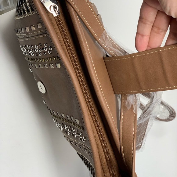 Montana west conceal handgun crossbody bag brown - Picture 7 of 8